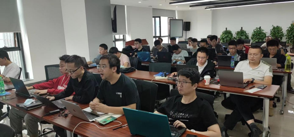 案例驱动的java高级编程实战培训项目中培成功案例1432.png