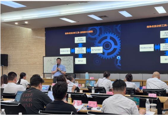 成都某电气集团：AI+赋能供应链重塑与创新应用培训-成功案例5120.png